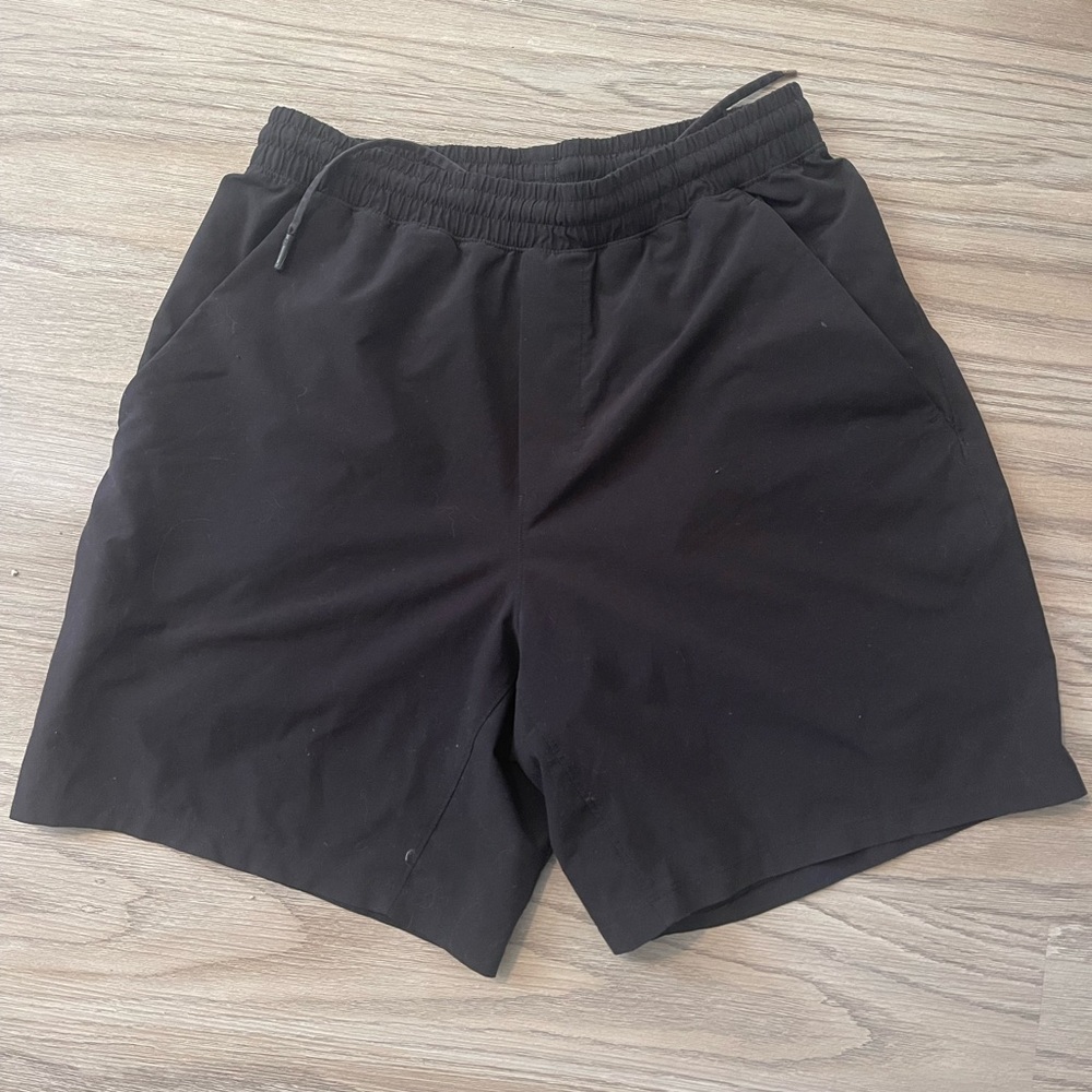 Lululemon 7” Pace Breaker Shorts